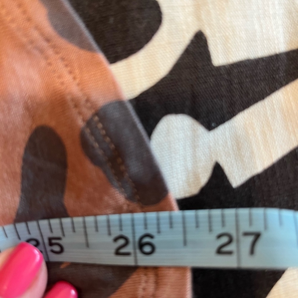 Grayson threads animal print tank top.Size XL.Brown background with gray… - Picture 4 of 7